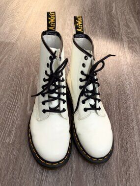Dr Martens 1460 White Leather 8 Eye Boots UK 5 US 7 Women's Combat Grunge